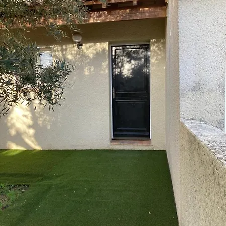 Villa Charmante Dans Un Lotissement Tres Calme *